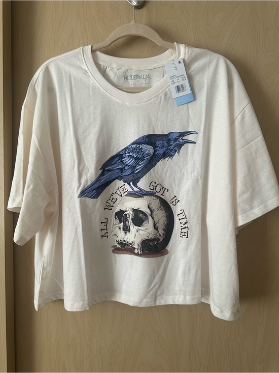 Modern Lux Tops - Raven Skull Graphic Crop Tee NWT